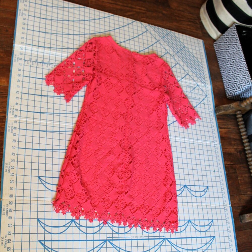 ALYA Salmon Pink Lace Overlay Dress, Small - Picture 8 of 9